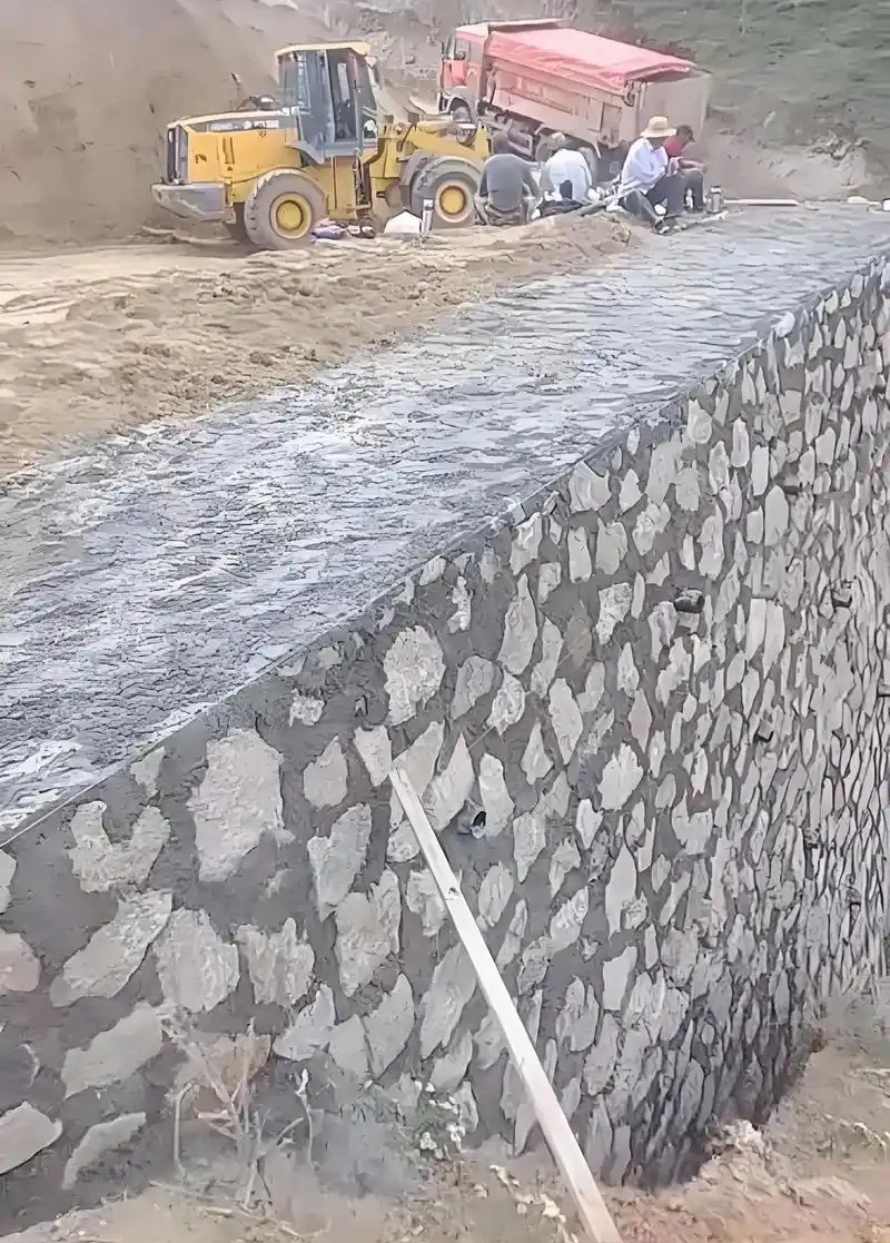 周口项城边坡加固
